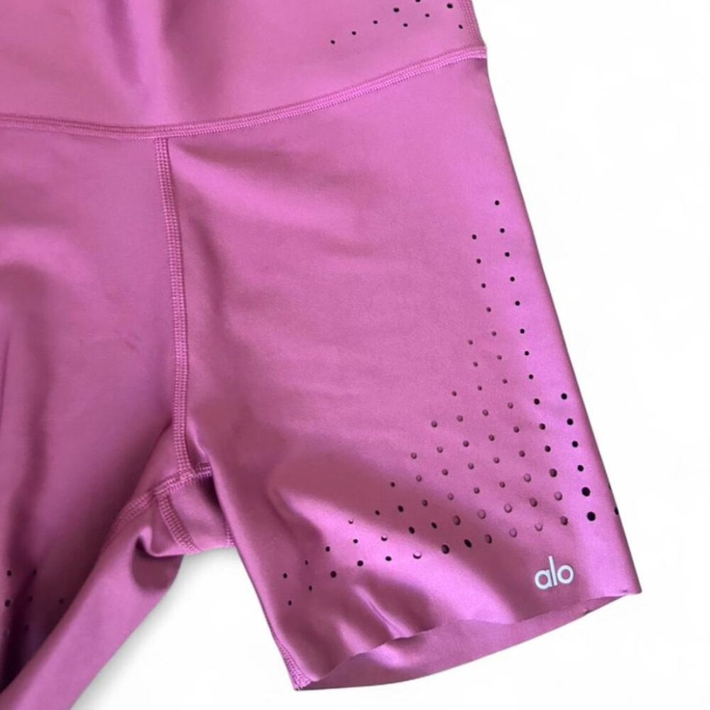 ALO Yoga Pink Perforated Sports Bra & High-Waist Bike Shorts Set - Picture 3 of 6